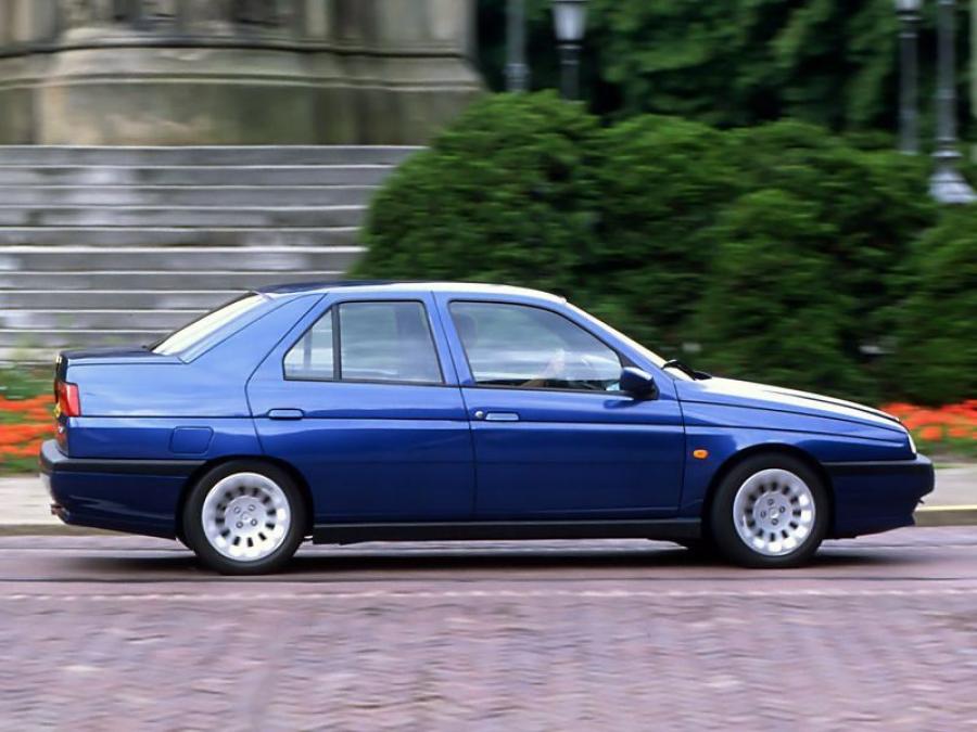  Alfa Romeo 155 (167) 1995 года  (фото 11 из 17)
